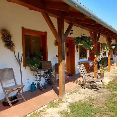 H&h Vendeghaz Balatonberény